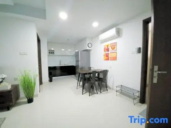Батам: Near Ferry Terminal. COZY 02 Bedroom Condo. HarbourBay Residences.