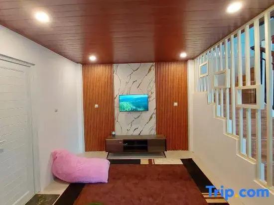 Yustien Homestay Jogja 3 Bedroom — фото 5