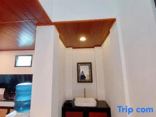 Yustien Homestay Jogja 3 Bedroom — фото 6