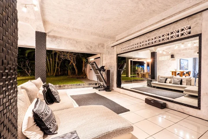 Беноа: Villa Farsight Nusa Dua