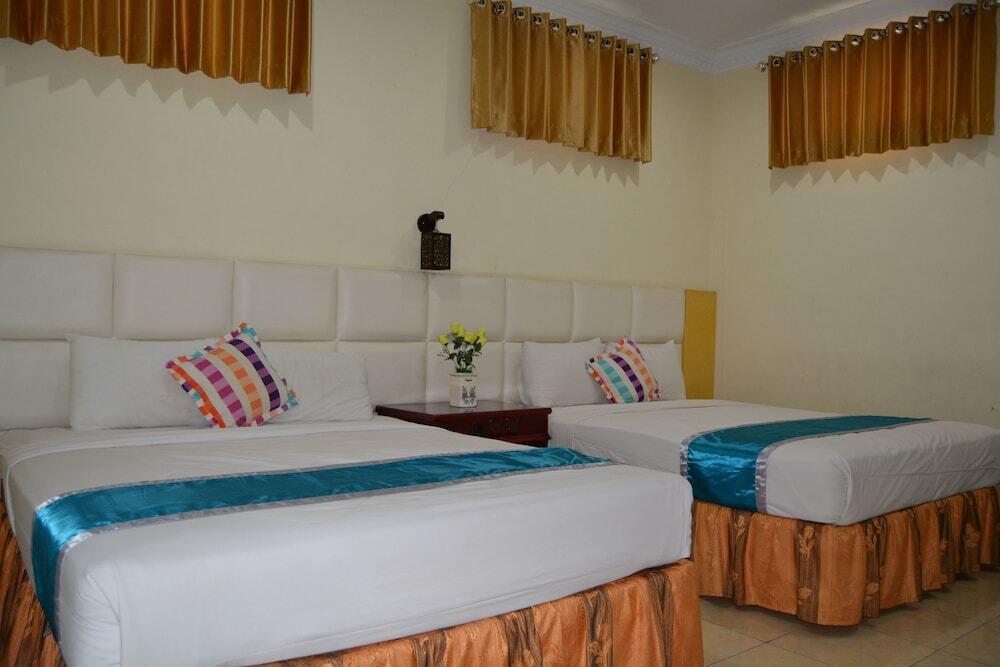 Понорого: Hotel Juanda