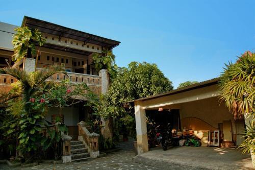 Депок: Budarno Homestay