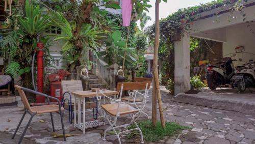 Депок: Budarno Homestay