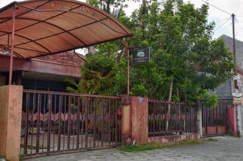 Депок: Budarno Homestay