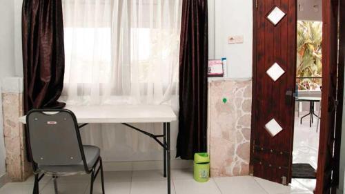 Депок: Budarno Homestay