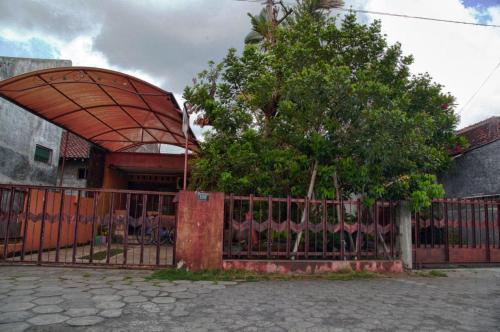 Депок: Budarno Homestay