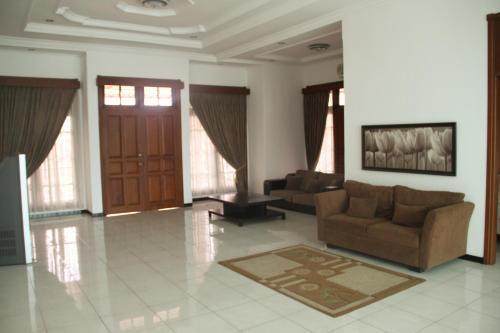 Суракарта: Alsalam Syariah Guesthouse