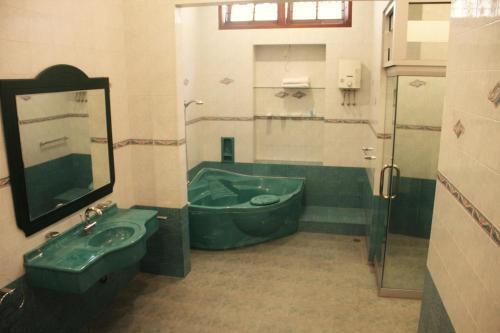 Суракарта: Alsalam Syariah Guesthouse