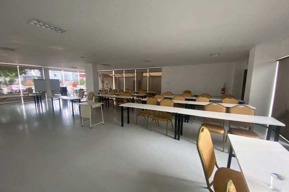 Legok: Townhouse OAK TOS Residence Tangerang