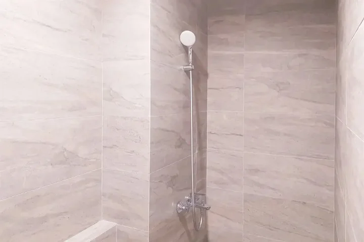 Тангеранг: Comfortable Studio At Collins Boulevard Apartment