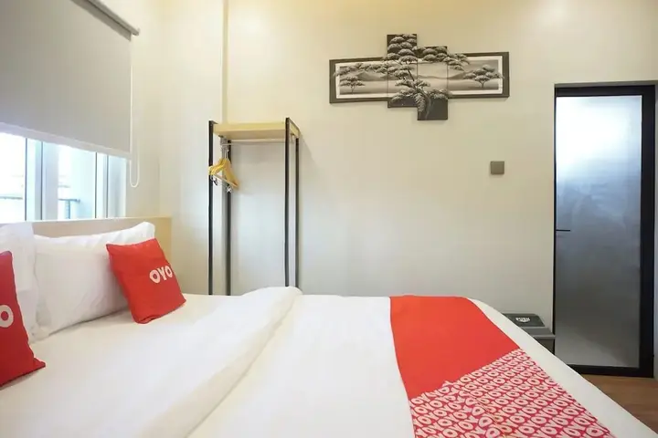 Медан: OYO 92956 Travelbiz Hotel