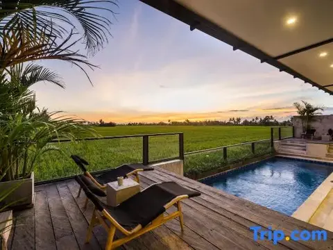 Табанан: Samsara Villa with Rice Field View