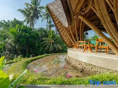 Убуд: E Sanctuary Resort Ubud