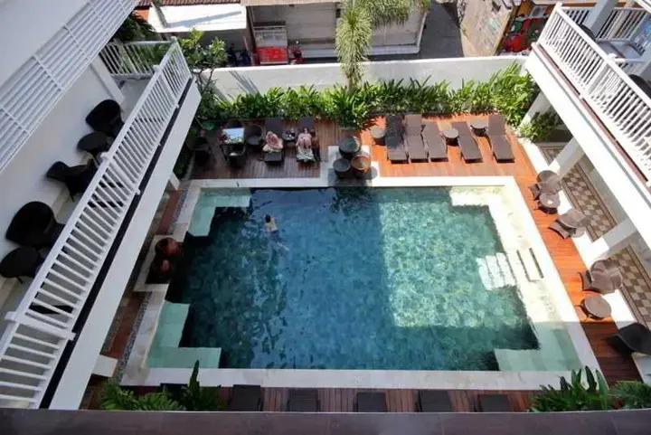 Кута: Heliconia Villa