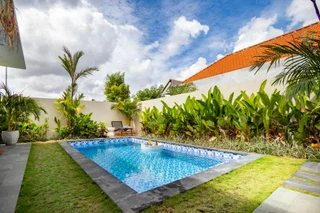 Керобокан: Вилла Новая стильная частная, большой бассейн, пляж, Alicia