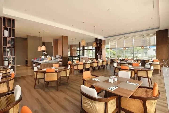 Тангеранг: Model J Hotel Jakarta Soekarno Hatta Airport