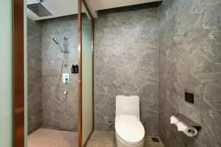 Тангеранг: Model J Hotel Jakarta Soekarno Hatta Airport