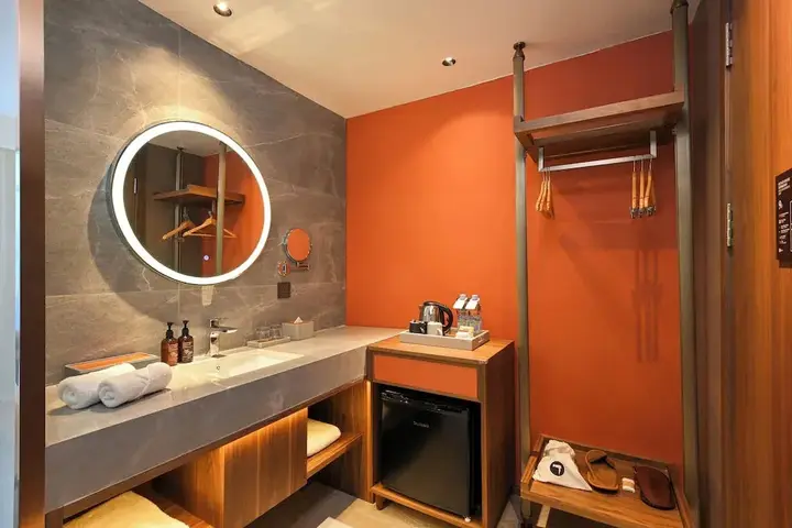 Тангеранг: Model J Hotel Jakarta Soekarno Hatta Airport