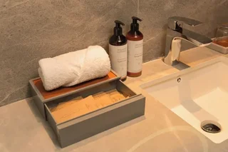 Тангеранг: Model J Hotel Jakarta Soekarno Hatta Airport