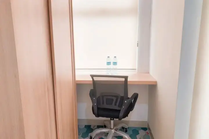 Cozy With Modern Style Studio Apartment Serpong Garden — фото 2