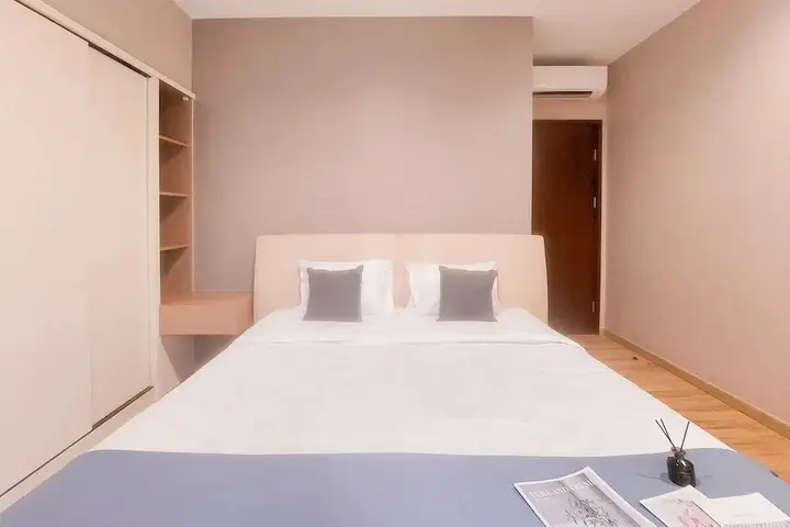 Legok: Nice And Modern 2Br Apartment At M-Town Signature
