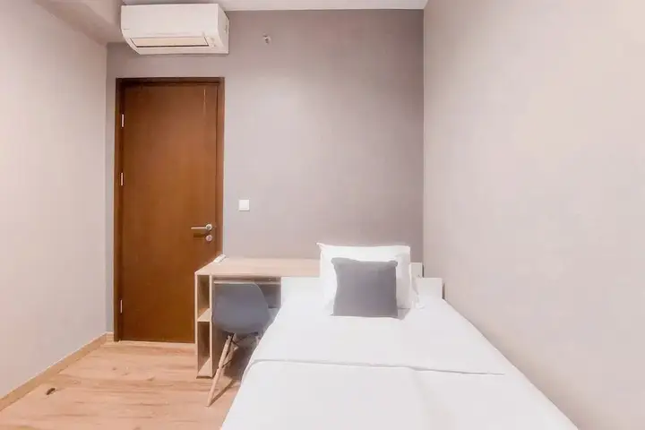Nice And Modern 2Br Apartment At M-Town Signature — фото 1