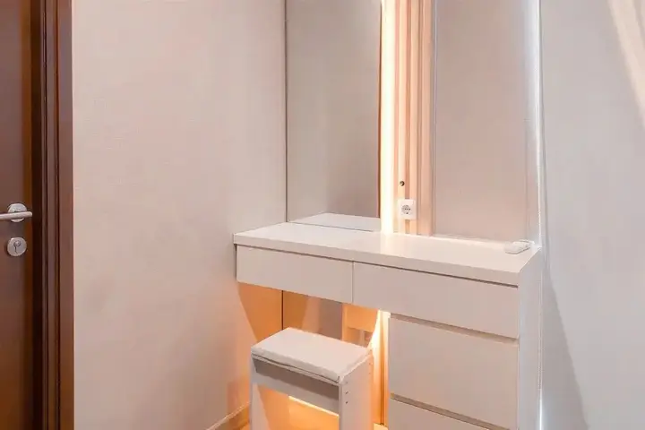 Nice And Modern 2Br Apartment At M-Town Signature — фото 5