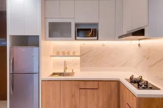 Legok: Nice And Modern 2Br Apartment At M-Town Signature