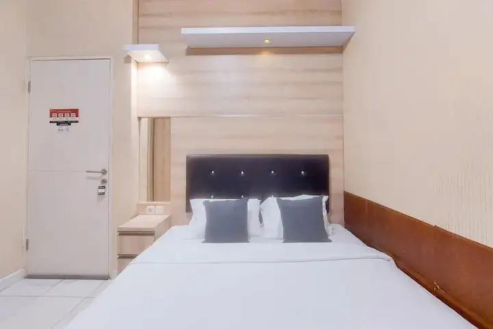 Cozy And Simply Look Studio (No Kitchen) Apartment Aeropolis Residence — фото 3