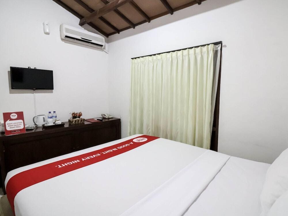 Депок: Nida Rooms Mataram Bumi Affandi at The Java Resort