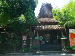Депок: Nida Rooms Mataram Bumi Affandi at The Java Resort