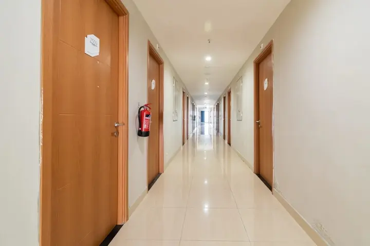 Депок: RedLiving Apartemen Evenciio - Ens Room