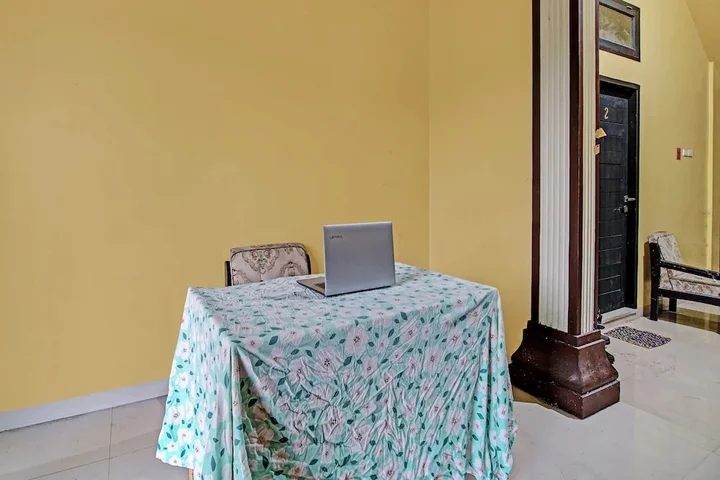 Пеканбару: SPOT ON 92255 Lucky Guesthouse