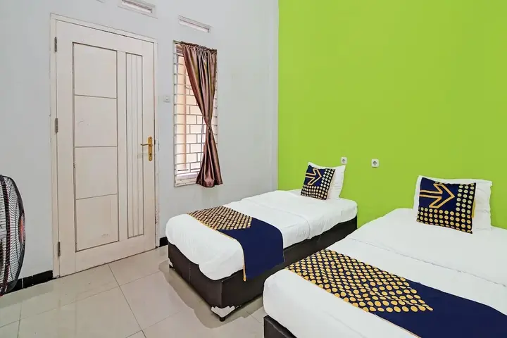 Пеканбару: SPOT ON 92255 Lucky Guesthouse