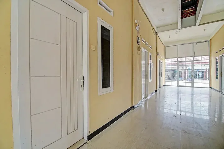 Пеканбару: SPOT ON 92255 Lucky Guesthouse