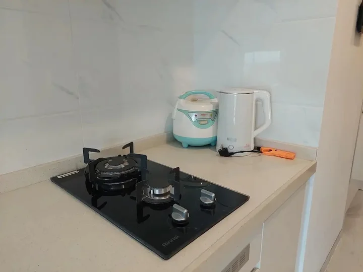 Legok: Comfortable 2BR at Sky House BSD Apartment