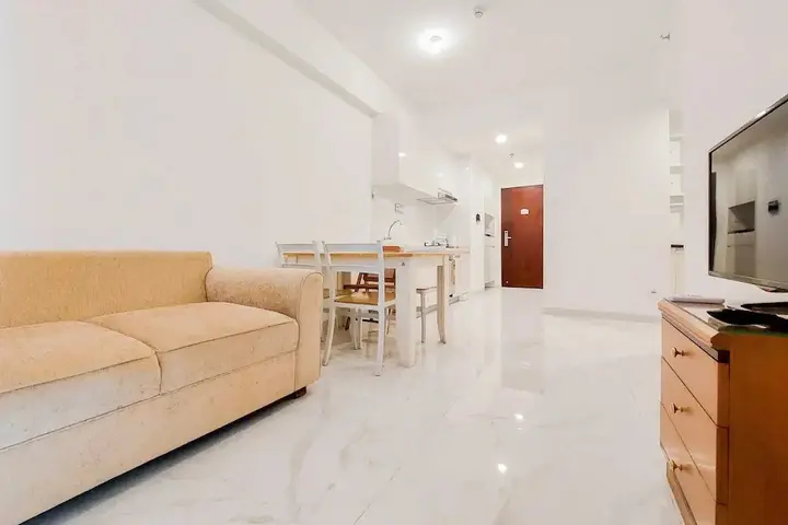 Legok: Comfortable 2BR at Sky House BSD Apartment