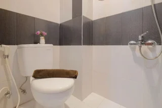 Депок: Good Deal and Comfy Studio Apartment at Cinere Bellevue Suites
