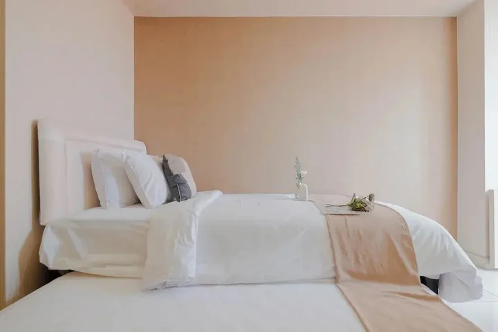 Депок: Good Deal and Comfy Studio Apartment at Cinere Bellevue Suites