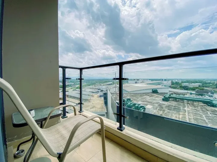 Legok: Tranquil Living 3BR Apartment Sky House BSD