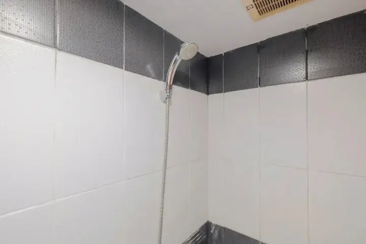 Депок: Good Deal Studio Apartment Cinere Bellevue Suites