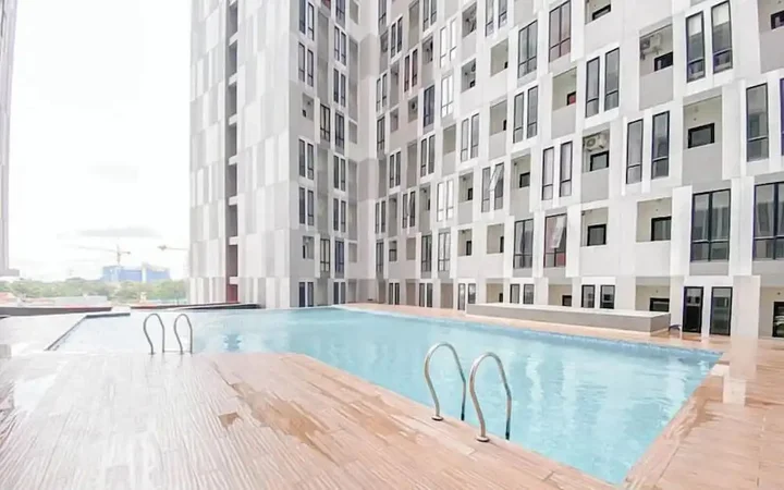 Семаранг: Comfortable and Homey Studio at The Alton Apartment