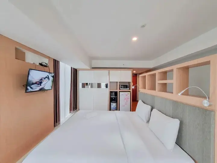 Contemporary Studio No Kitchen Apartment Mataram City — фото 2