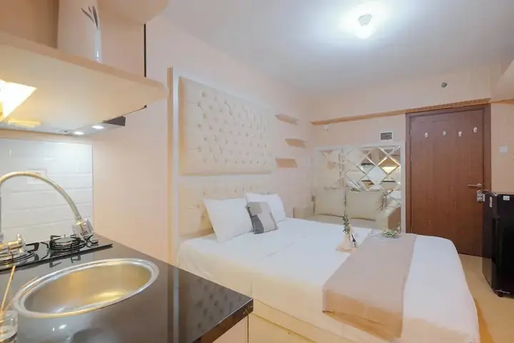 Депок: Nice and Comfy Studio at Cinere Resort Apartment