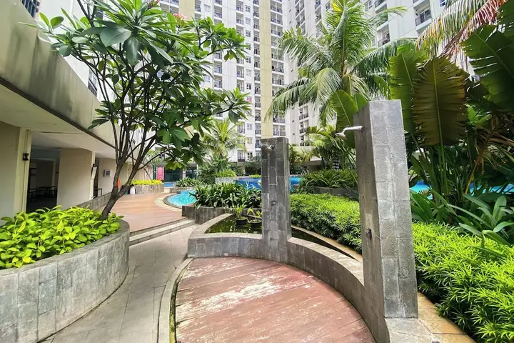Депок: Nice and Comfy Studio at Cinere Resort Apartment