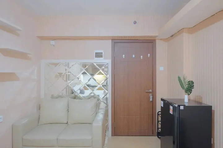 Депок: Nice and Comfy Studio at Cinere Resort Apartment