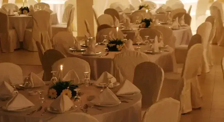 Джараш: Aphamia Hotel