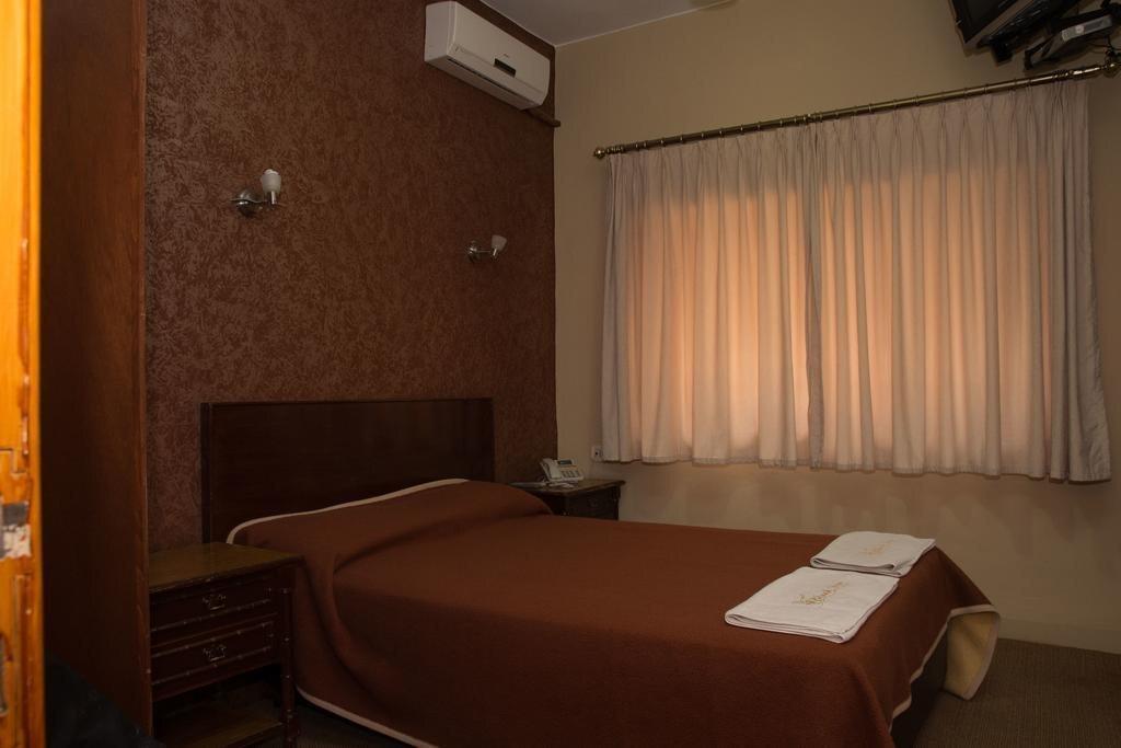 Мадаба: Black Iris Hotel