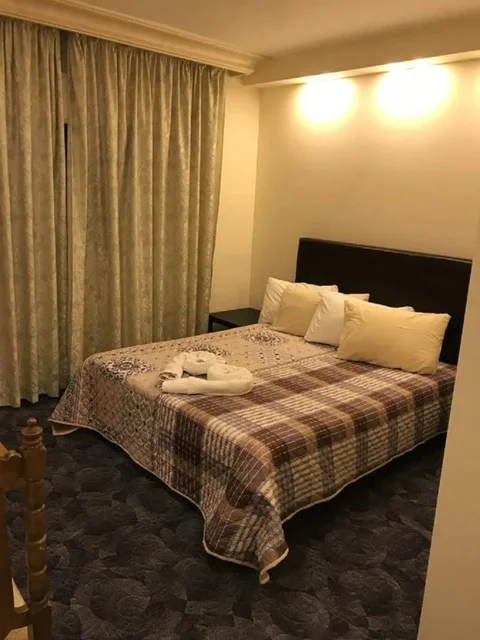 Мадаба: Black Iris Hotel