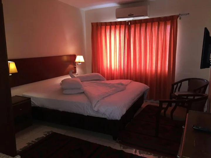 Амман: Zaina Plaza Hotel